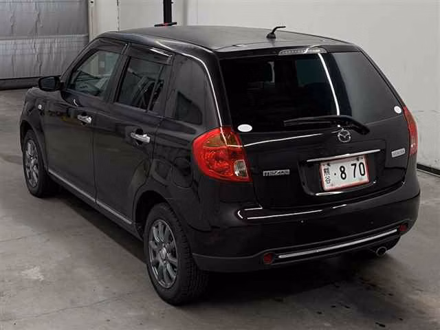 MAZDA VERISA