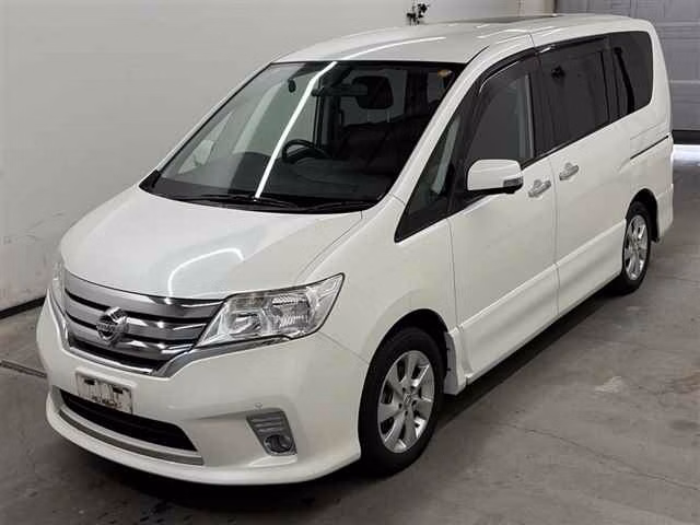 NISSAN SERENA