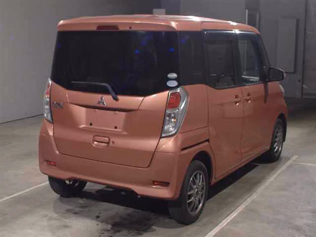 MITSUBISHI EK SPACE