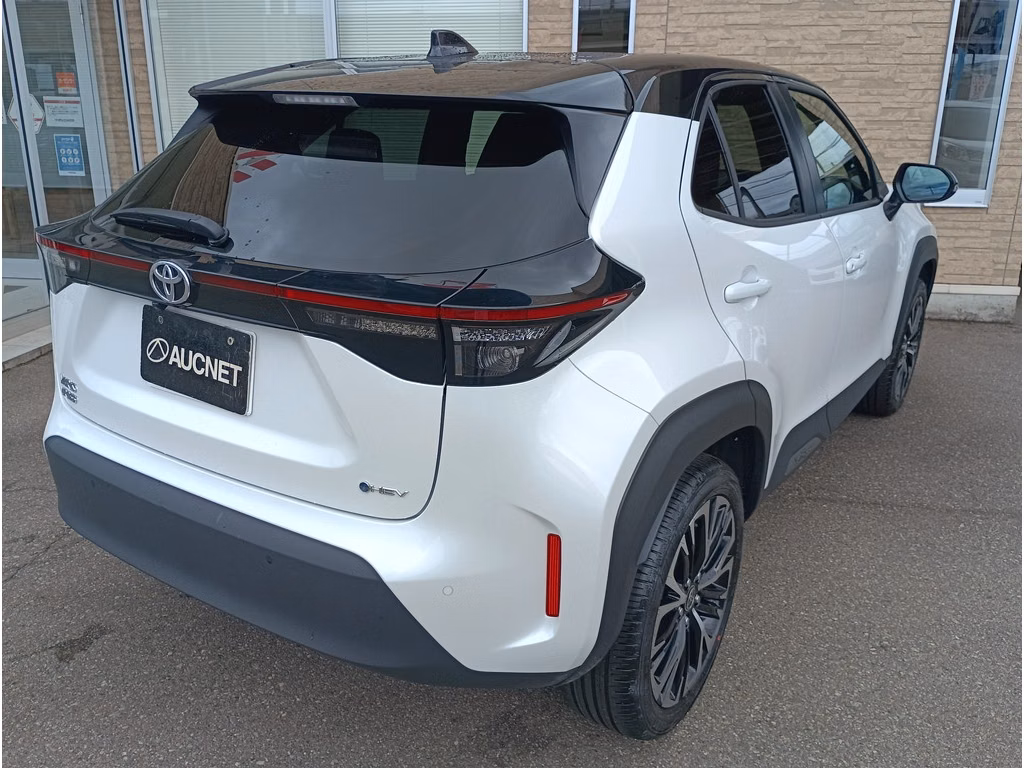 TOYOTA YARIS CROSS