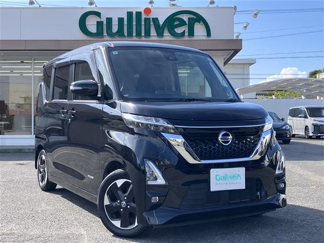 NISSAN ROOX