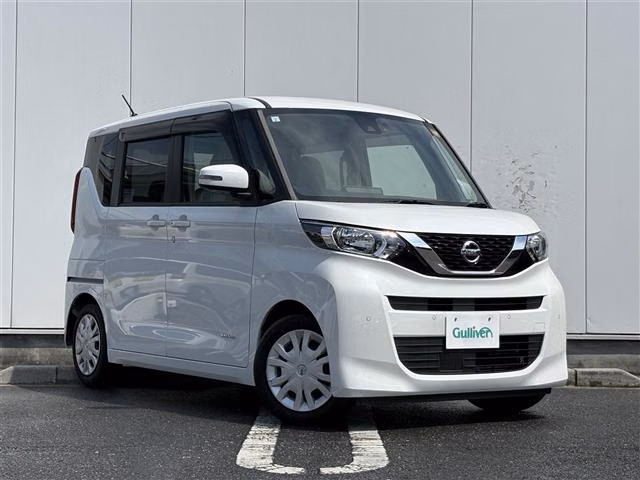 NISSAN ROOX