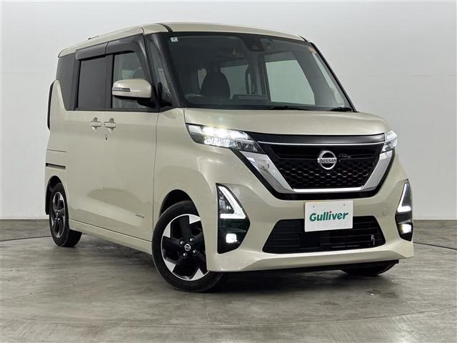 NISSAN ROOX