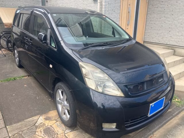 TOYOTA ISIS