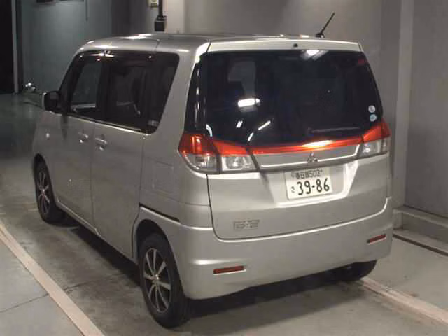 MITSUBISHI DELICA D:2