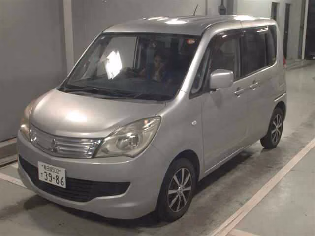 MITSUBISHI DELICA D:2