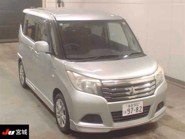 MITSUBISHI DELICA D:2