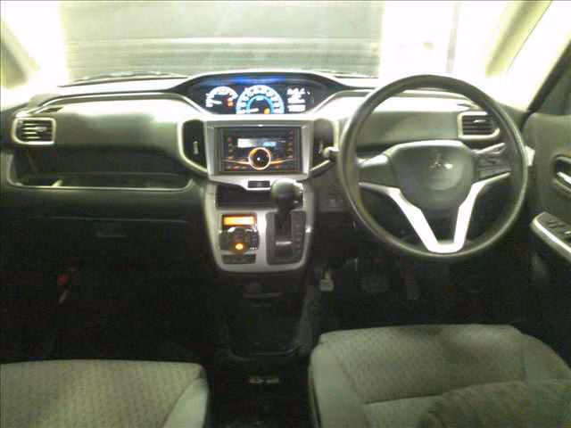 MITSUBISHI DELICA D:2