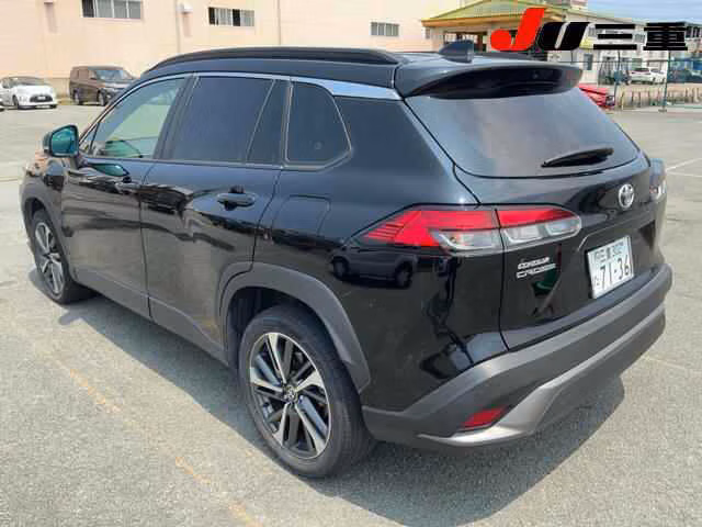 TOYOTA COROLLA CROSS