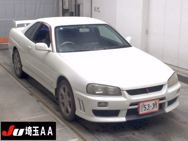 NISSAN SKYLINE