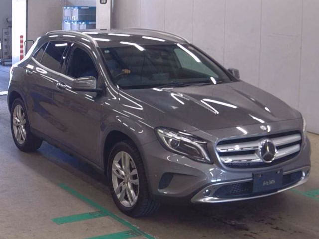 MERCEDES-BENZ GLA-CLASS