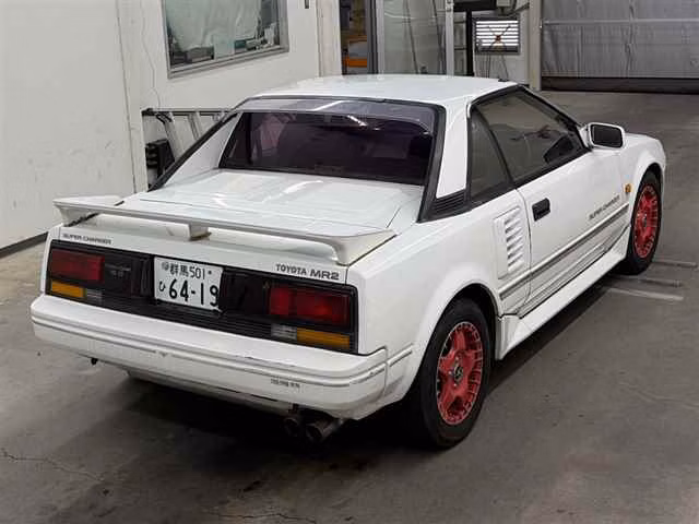 TOYOTA MR2