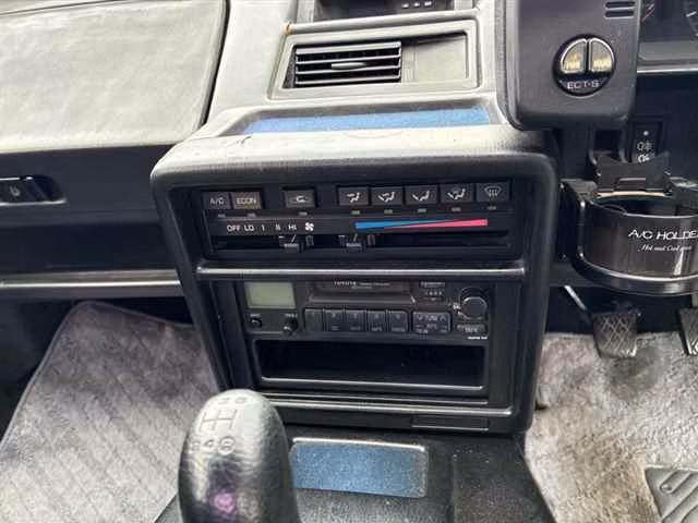 TOYOTA MR2