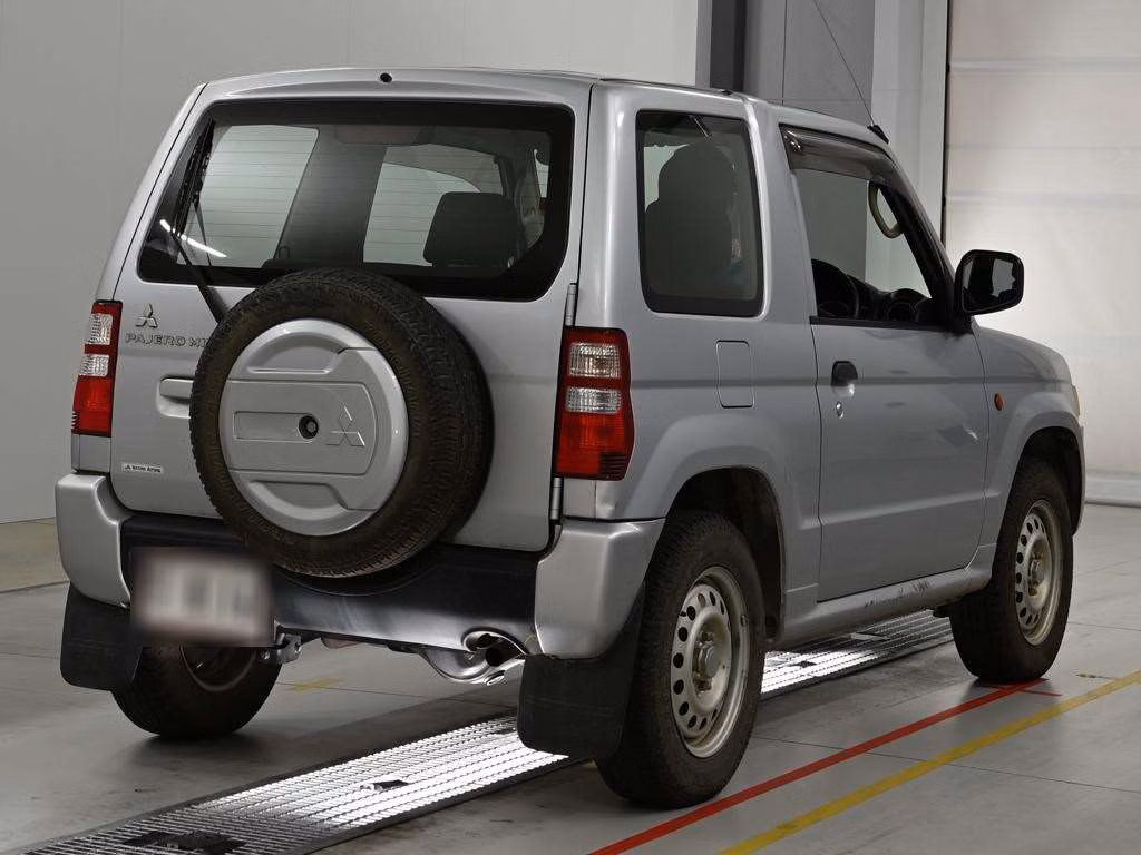 MITSUBISHI PAJERO MINI
