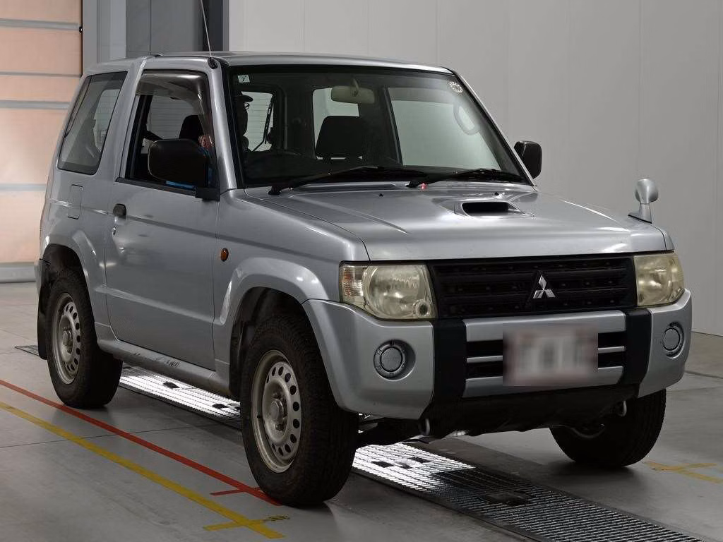 MITSUBISHI PAJERO MINI