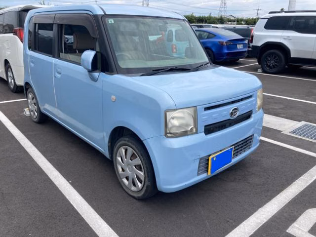 DAIHATSU MOVE CONTE