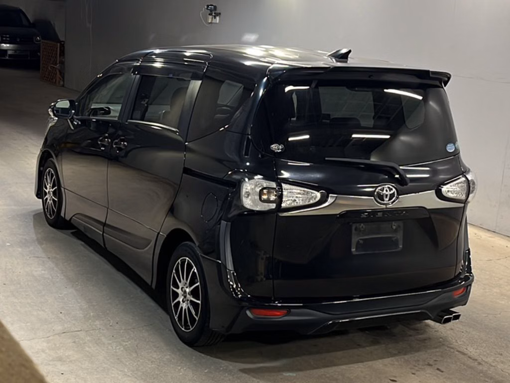 TOYOTA SIENTA