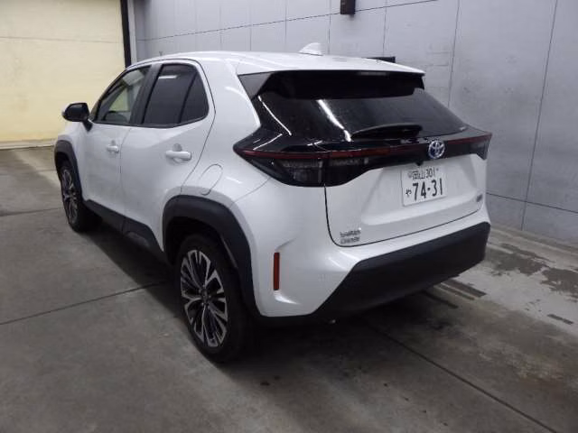 TOYOTA YARIS CROSS