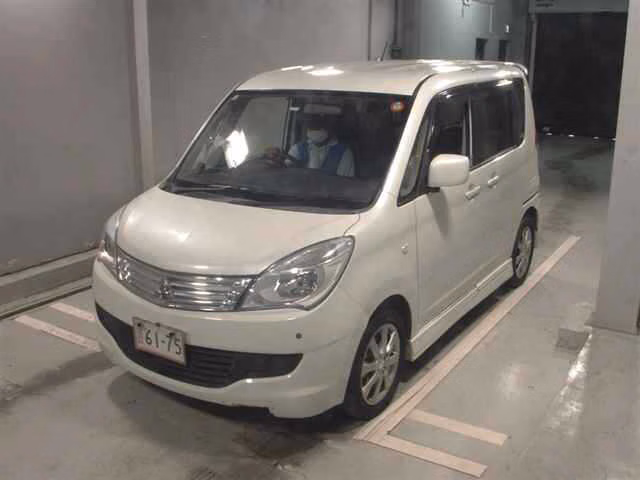 MITSUBISHI DELICA D:2