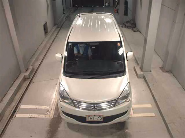 MITSUBISHI DELICA D:2