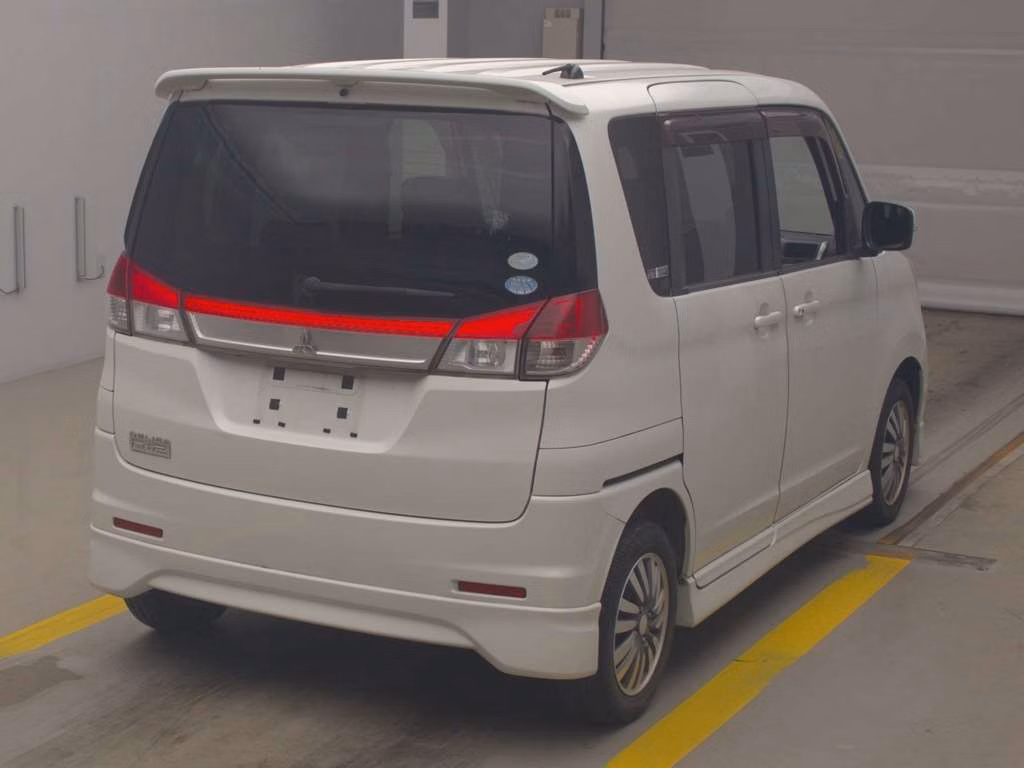 MITSUBISHI DELICA D:2