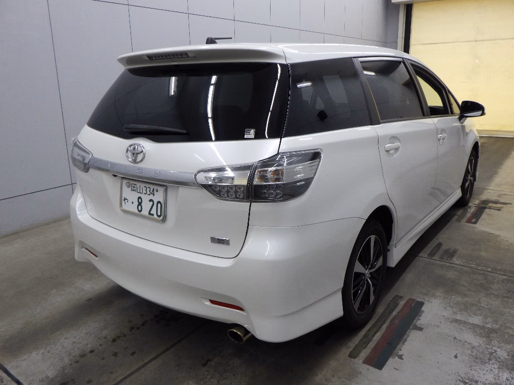 TOYOTA WISH