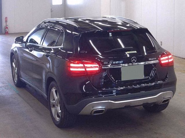 MERCEDES-BENZ GLA-CLASS