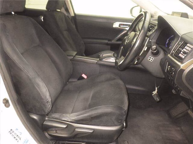 LEXUS CT200H