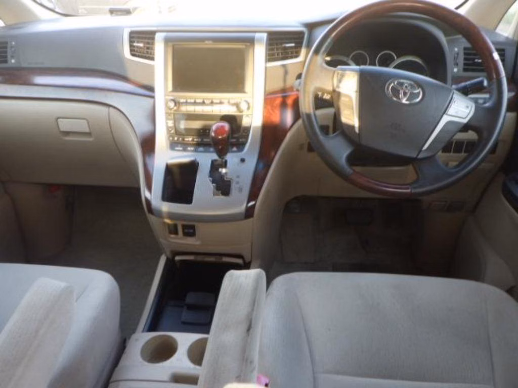 TOYOTA ALPHARD