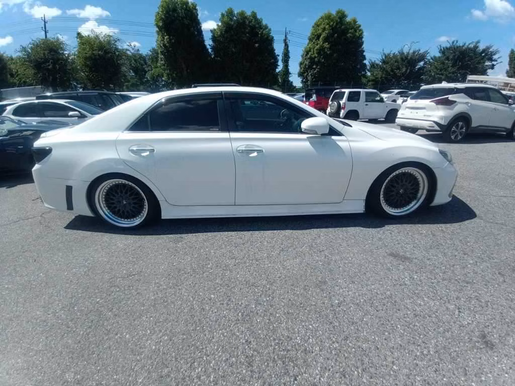 TOYOTA MARK X