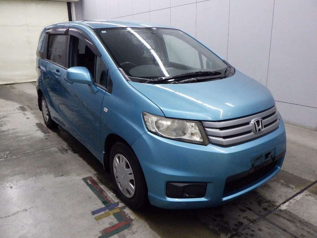 Honda Freed Spike