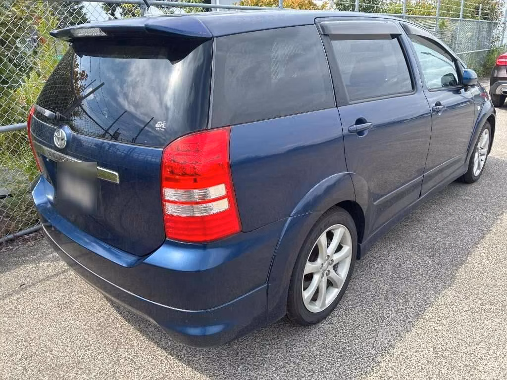 TOYOTA WISH