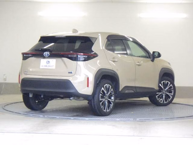 TOYOTA YARIS CROSS