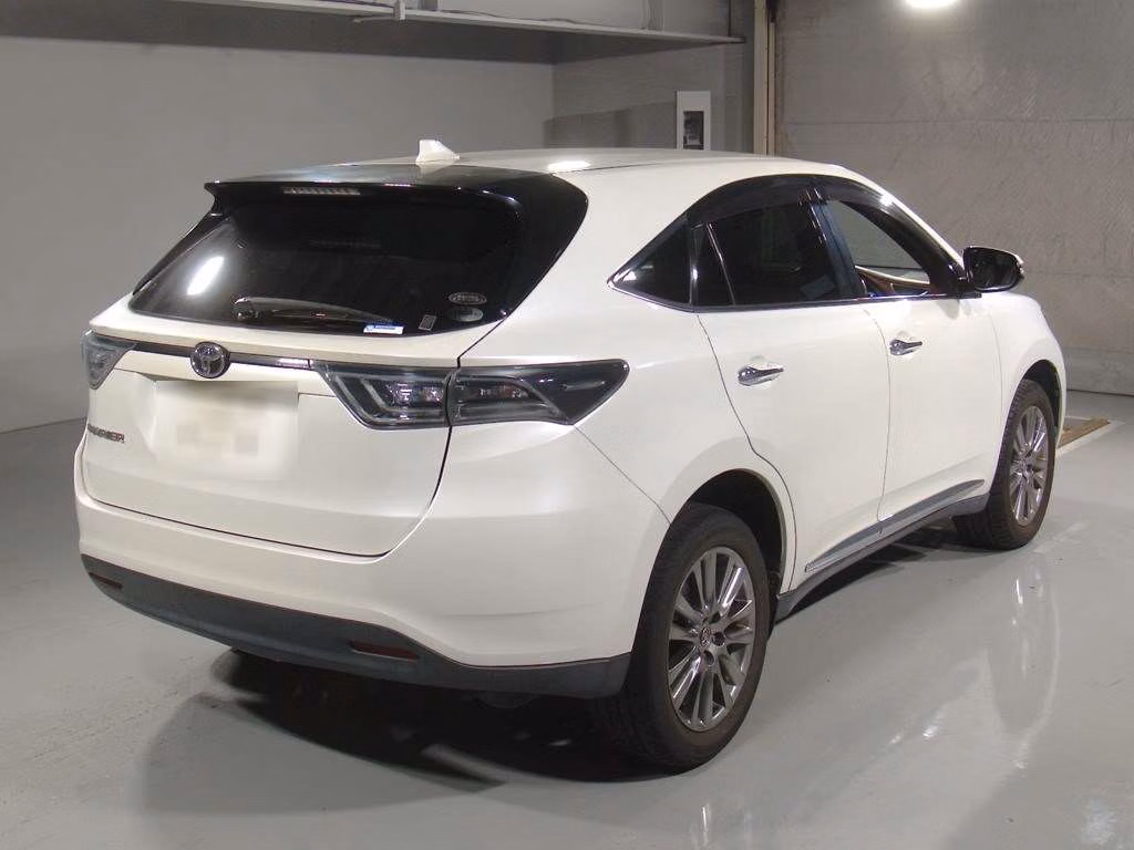 TOYOTA HARRIER