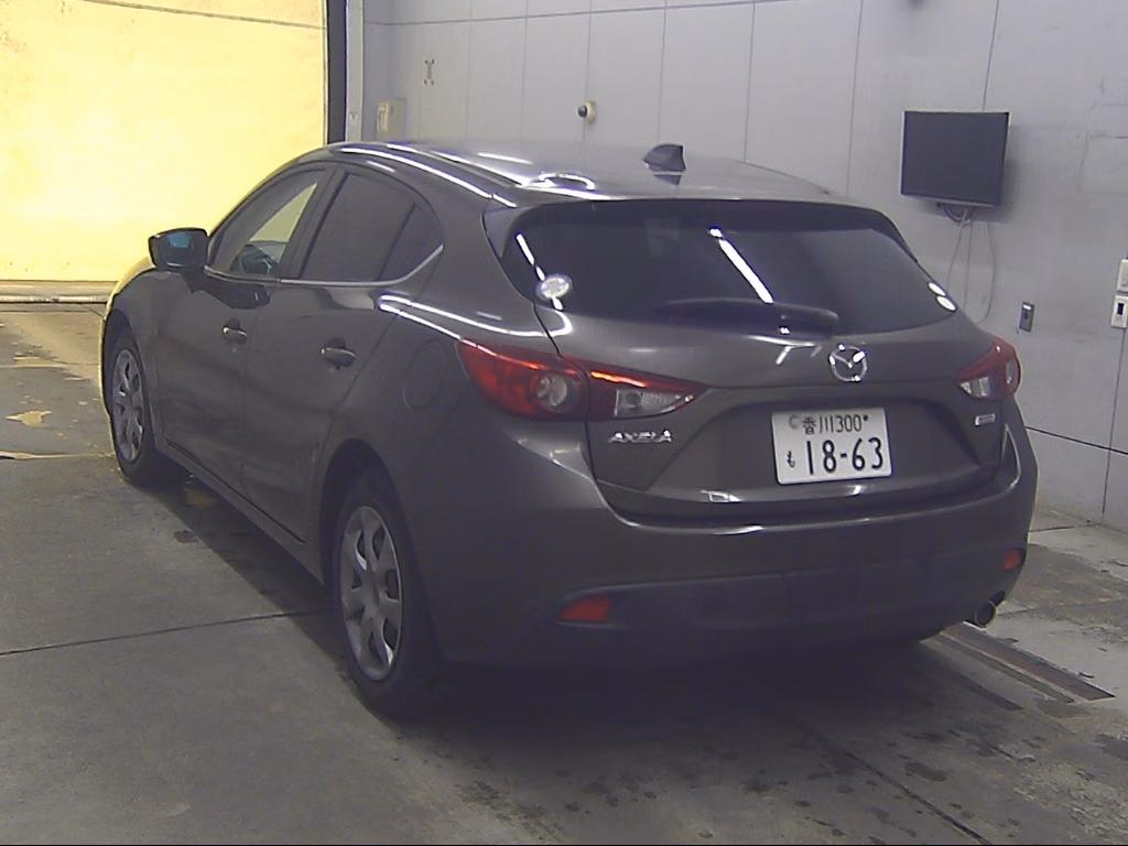 MAZDA AXELA