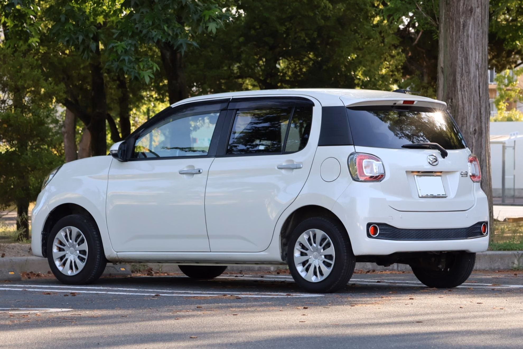 DAIHATSU BOON