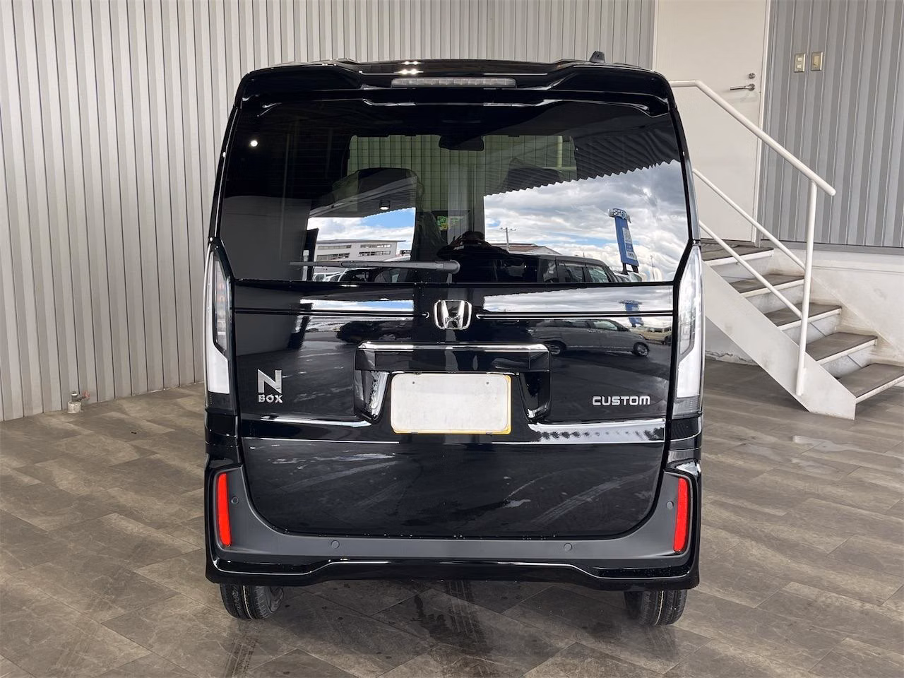 HONDA N-BOX