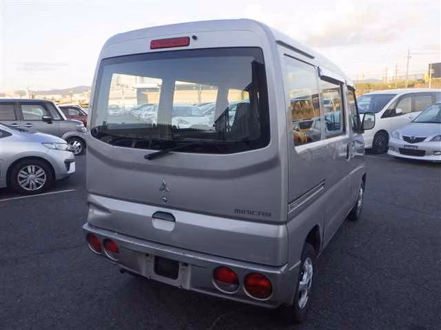 MITSUBISHI MINICAB