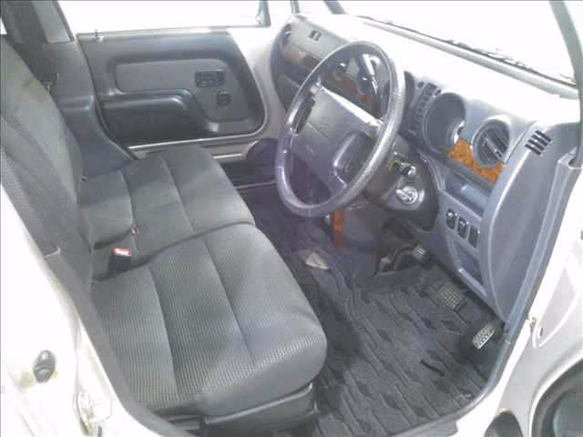 DAIHATSU NAKED