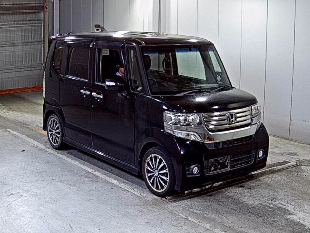 HONDA N-BOX