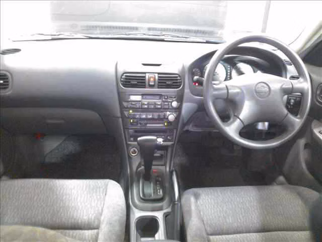 NISSAN SUNNY