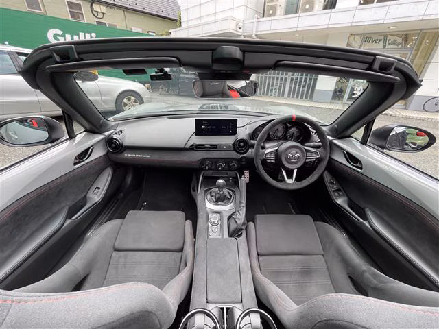 MAZDA ROADSTER