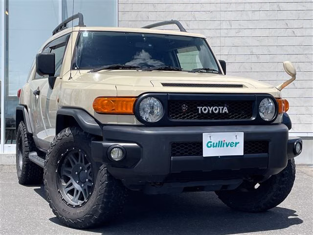 TOYOTA FJ CRUISER