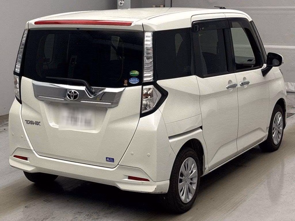 TOYOTA TANK