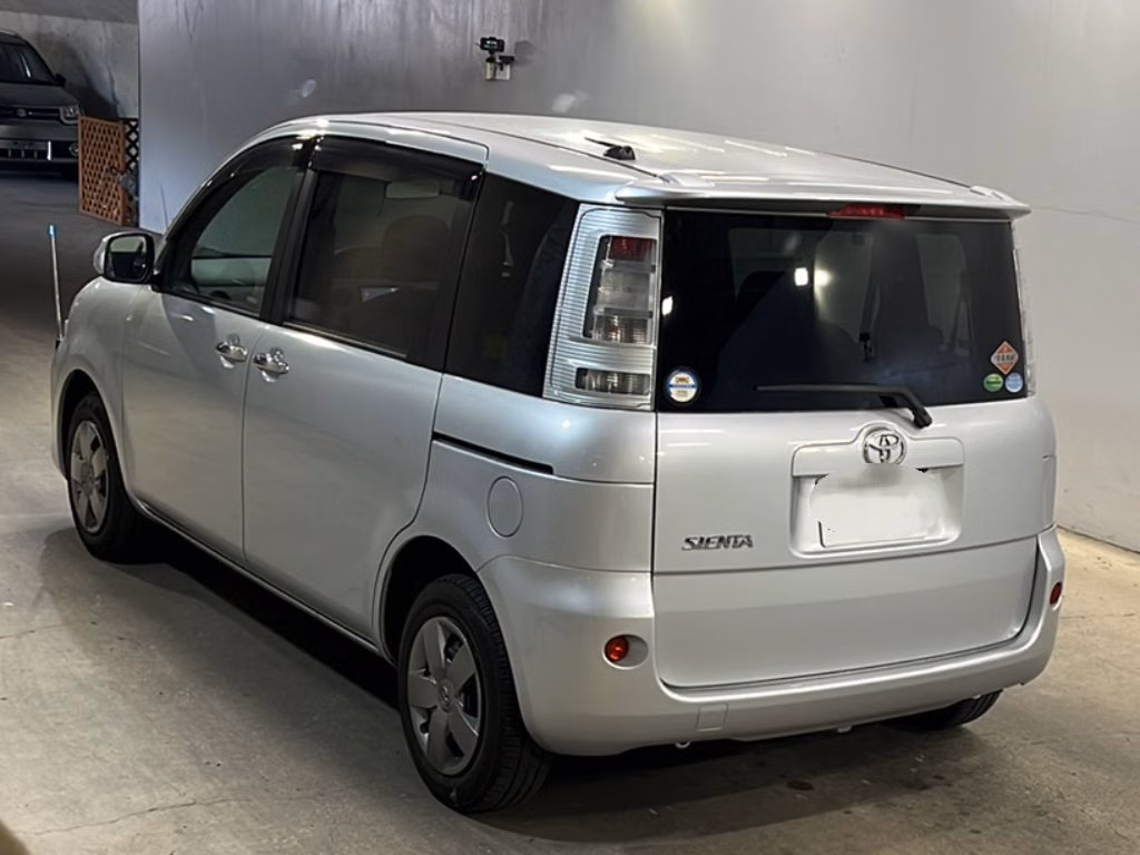 TOYOTA SIENTA