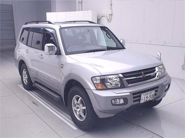MITSUBISHI PAJERO
