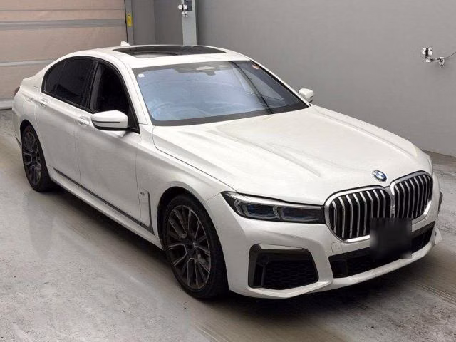 BMW 7-SERIES
