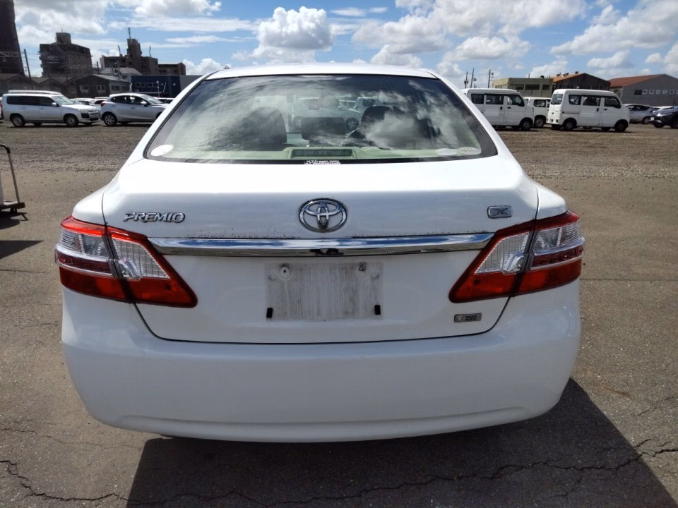 TOYOTA PREMIO
