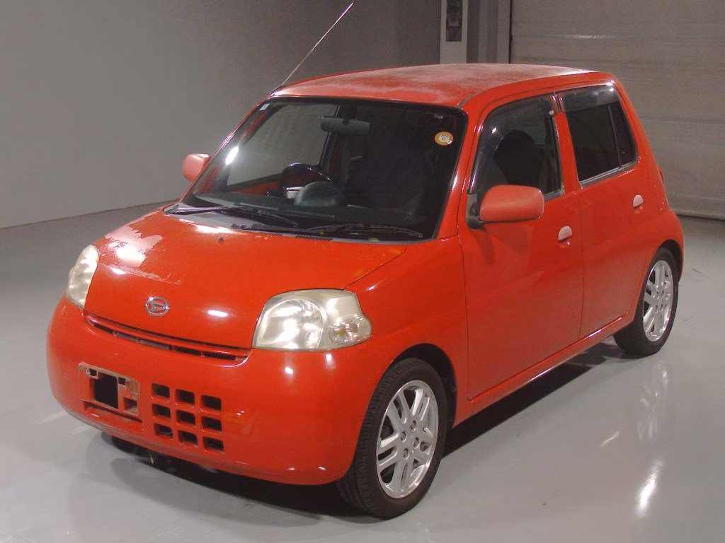DAIHATSU ESSE