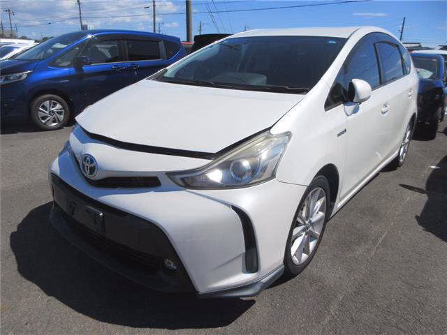 TOYOTA PRIUS ALPHA